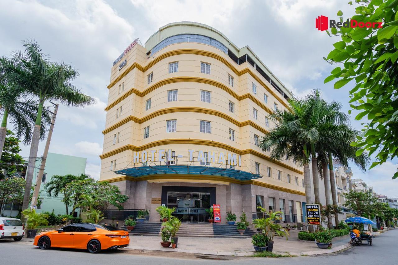 Reddoorz Tahami Hotel Near Kha Van Can Хошимин Экстерьер фото